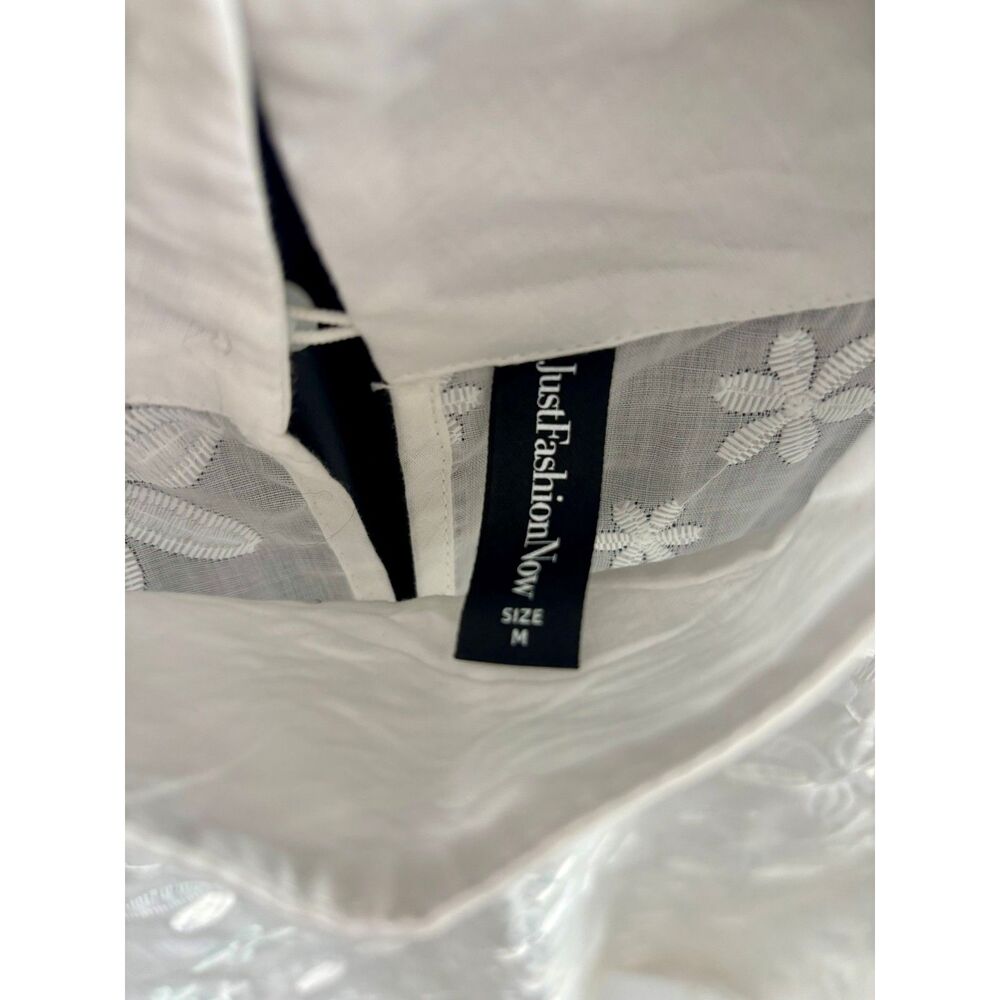 White Embroidered Floral Blouse Linen Blend Relaxed Fit Size M - Picture 4 of 5